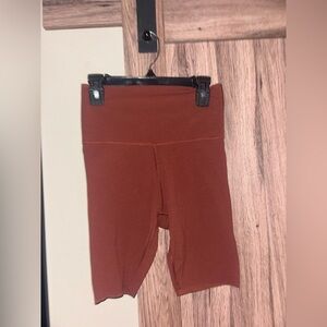 Nike Women's High-Rise Rust Bike Shorts